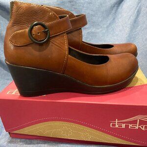 Dansko Rebel Mary Jane Wedge - 40
